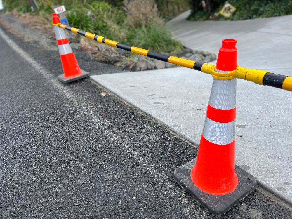 Buy Retractable Cone Bars in Road Cones and Temporary Barriers from Astrolift NZ
